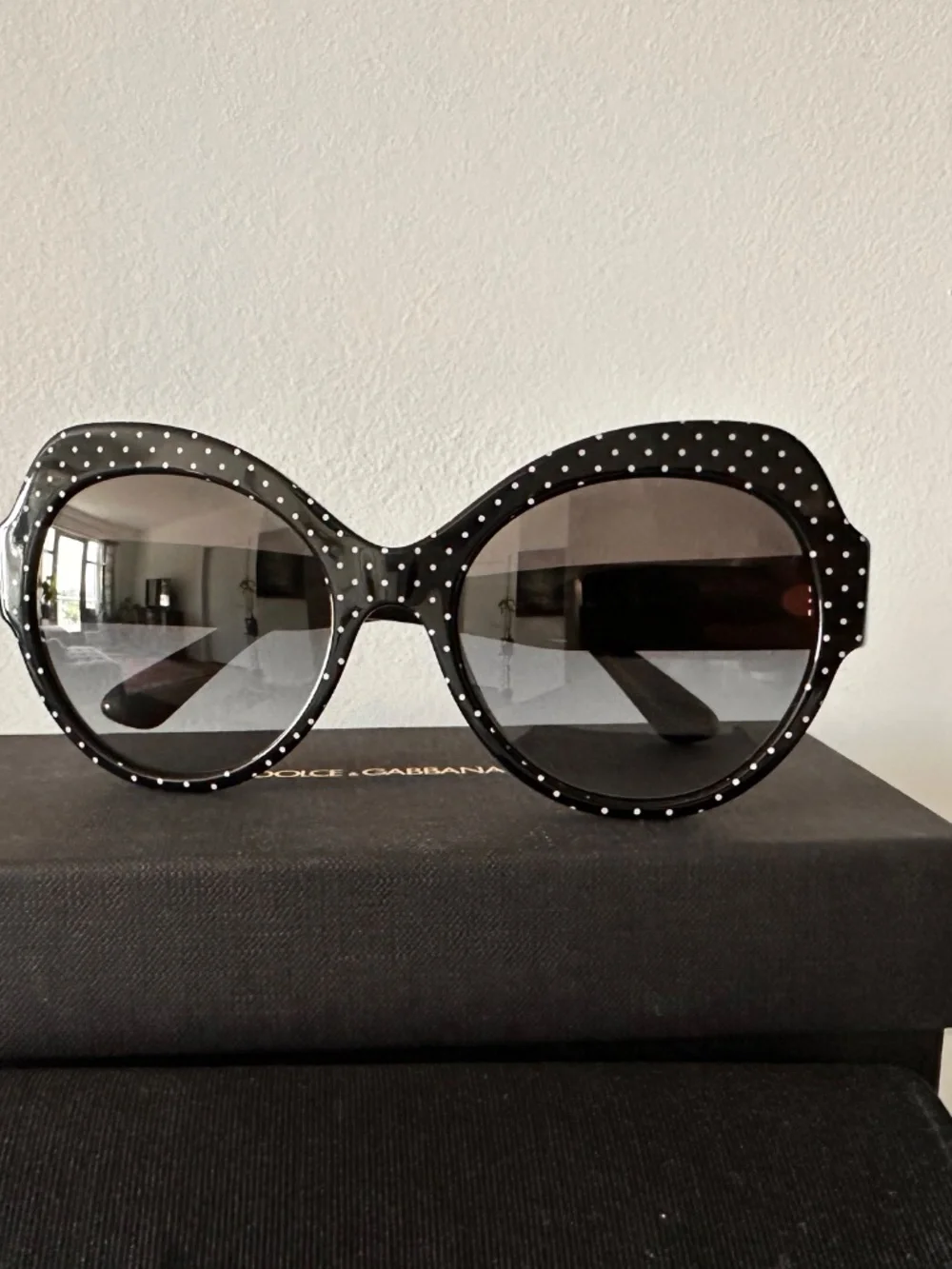Dolce & Gabbana Cat-Eye Gradient Sunglasses in polka dot Black and white